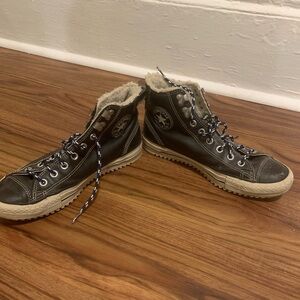 Black Vintage Converse high tops, Sherpa-lined